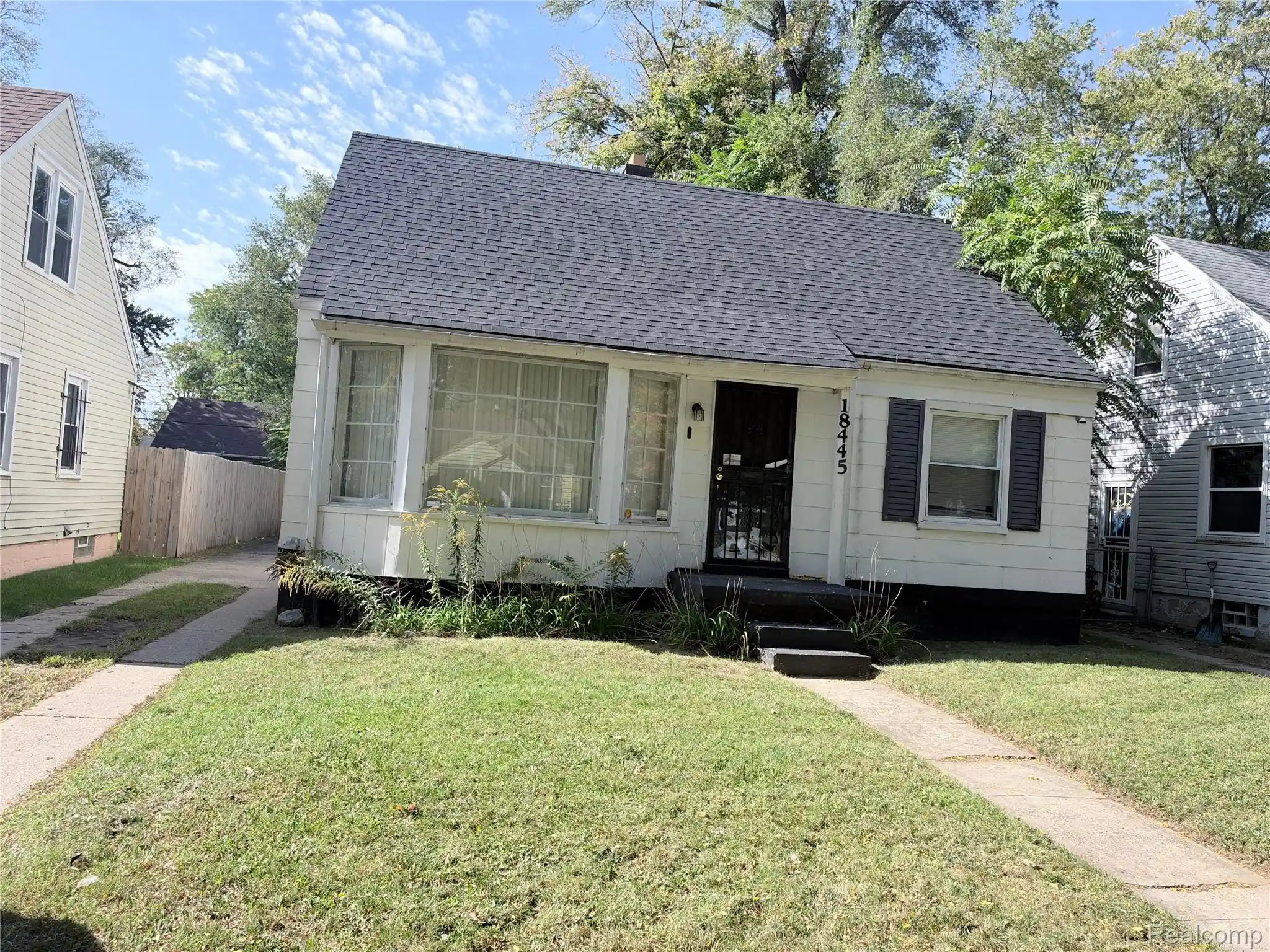 Photo 1 of Single family home for sale at 18445 Grandville Ave, Detroit, MI 48219 | MLS# 20261082545 | Listing updated on 2026-10-13