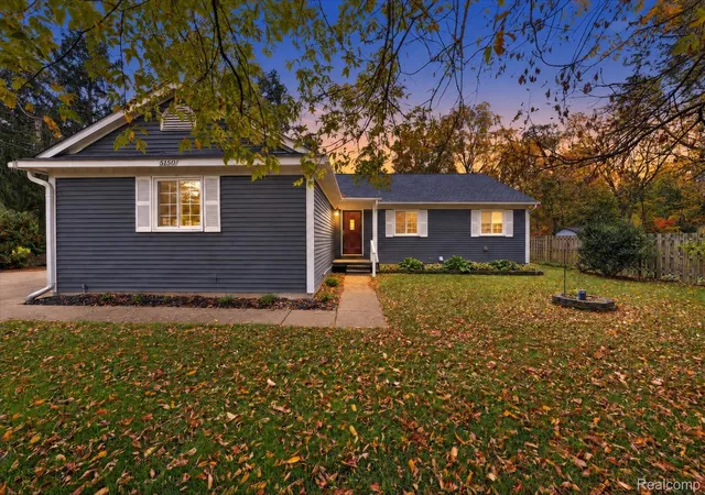 Photo 1 of Single family home for sale at 5150 Carroll Lake Rd, Commerce Township, MI 48382 | MLS# 20261082552 | Listing updated on 2026-10-31
