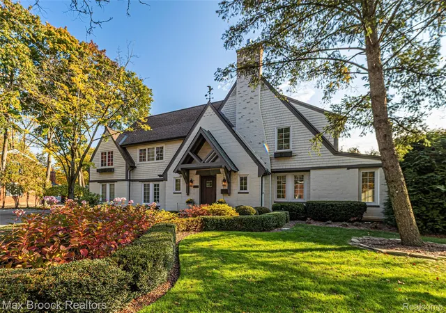 Single family home for sale at 528 Covington Rd, Bloomfield Hills, MI 48301 | MLS# 20261082574