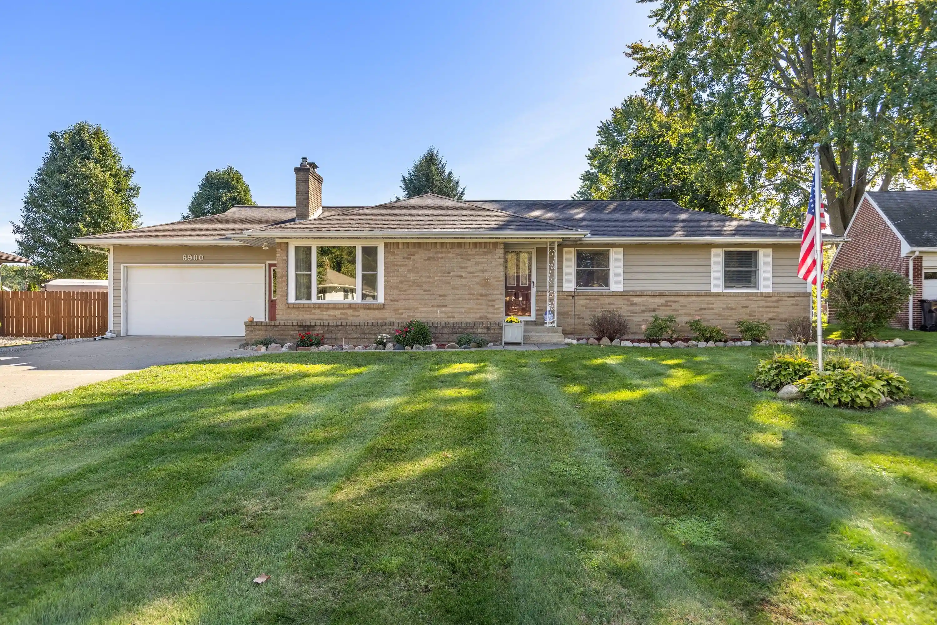 Photo 1 of Sale Pending at 6900 Quincy Dr Sw, Grand Rapids, MI 49548 | MLS# 65026054279 | Listing updated on 2026-10-16
