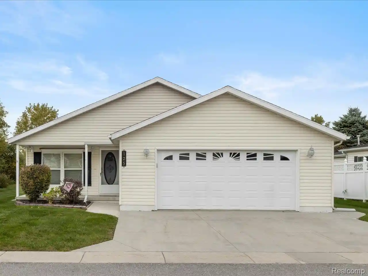 Photo 1 of Single family home for sale at 3211 Keewahdin Rd #125, Fort Gratiot, MI 48059 | MLS# 20261082605 | Listing updated on 2026-10-17