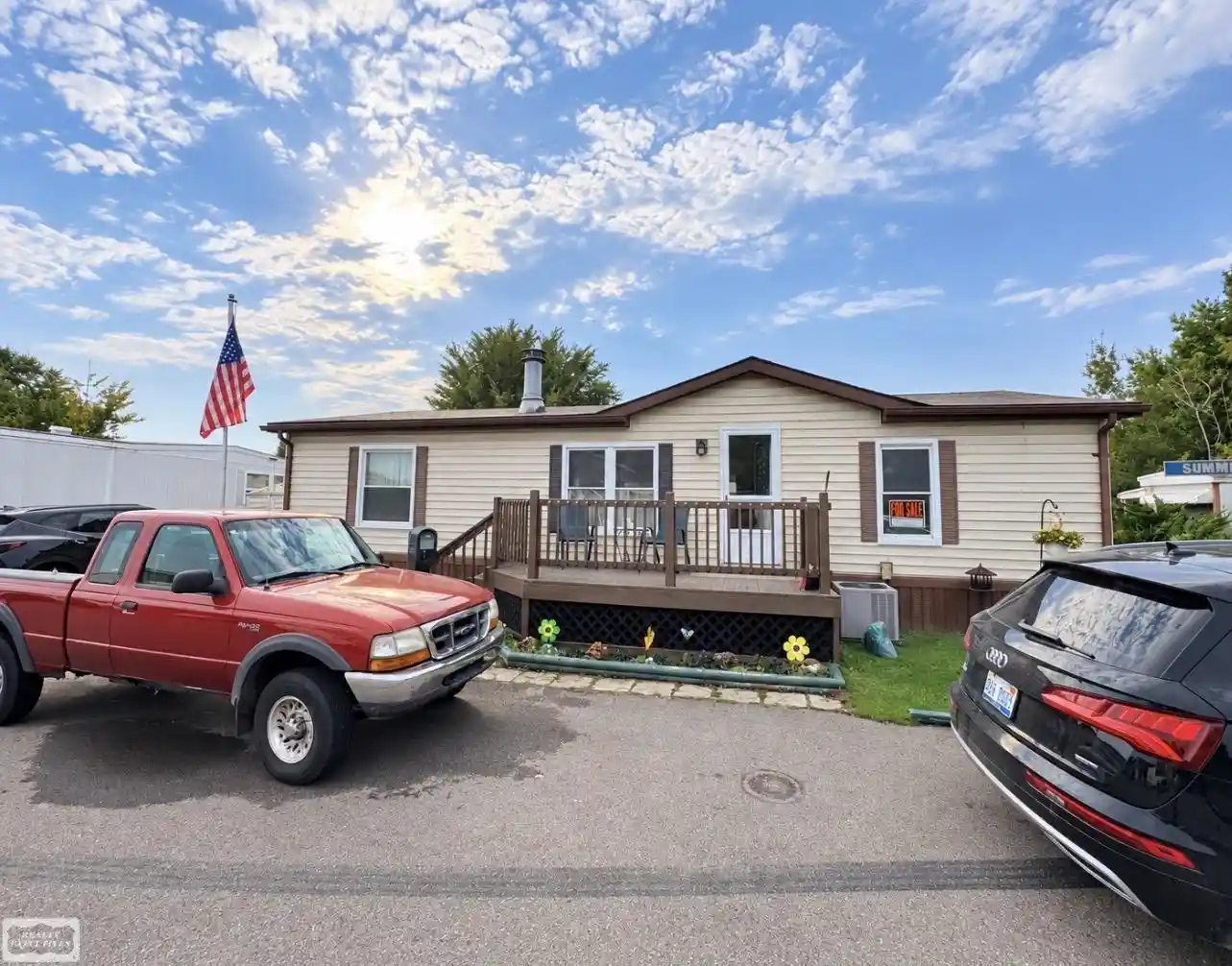 Photo 1 of Single family home for sale at 24452 Duchess St, Harrison Township, MI 48045 | MLS# 58050224589 | Listing updated on 2026-10-23