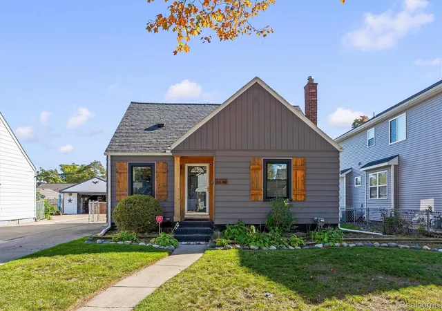 Photo 1 of Single family home for sale at 3494 Cummings Ave, Berkley, MI 48072 | MLS# 20261082639 | Listing updated on 2026-10-27