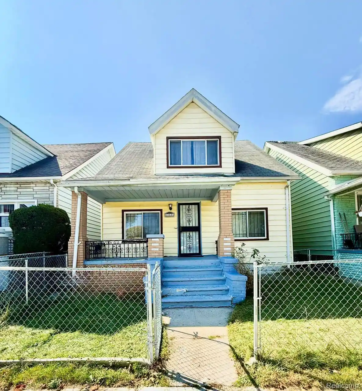 Photo 1 of Single family home for sale at 13121 Charest St, Hamtramck, MI 48212 | MLS# 20261082748 | Listing updated on 2026-10-13