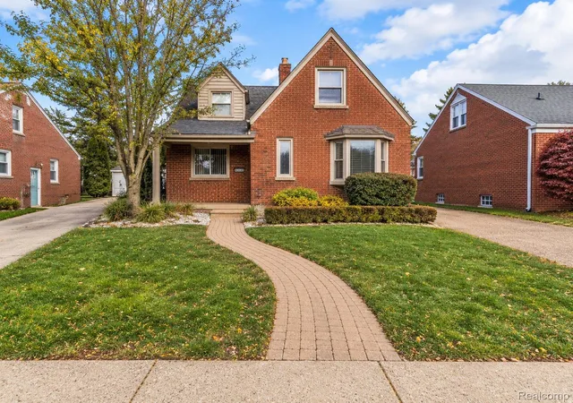 Photo 1 of Single family home for sale at 15601 Camden Ave, Eastpointe, MI 48021 | MLS# 20261082762 | Listing updated on 2026-10-28