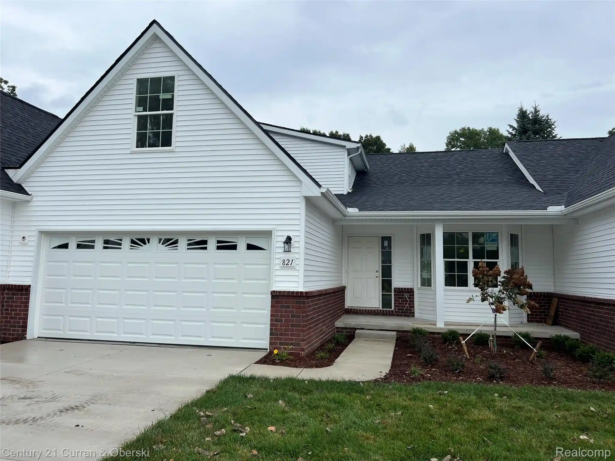 Photo 1 of Sale Pending at 832 Nelsons Ridge Dr #17, Howell, MI 48843 | MLS# 20261082771 | Listing updated on 2026-10-14