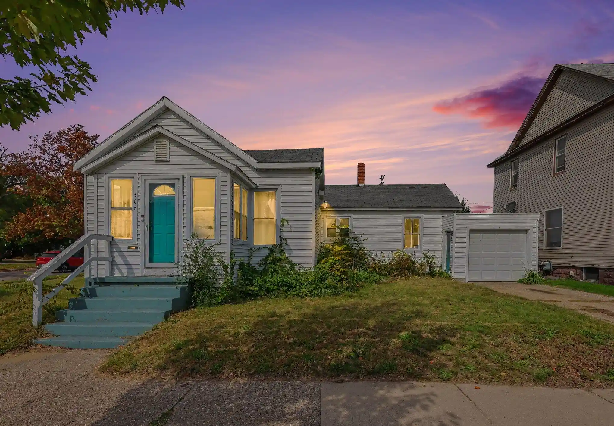 Photo 1 of Single family home for sale at 506 W Muskegon Ave, Muskegon, MI 49440 | MLS# 71026054361 | Listing updated on 2026-10-15