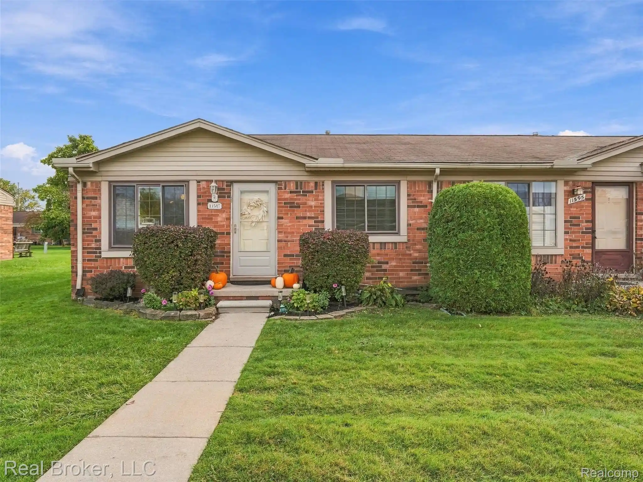 Photo 1 of Sale Pending at 11587 Beaconsfield Rd, Washington, MI 48094 | MLS# 20261082784 | Listing updated on 2026-10-19