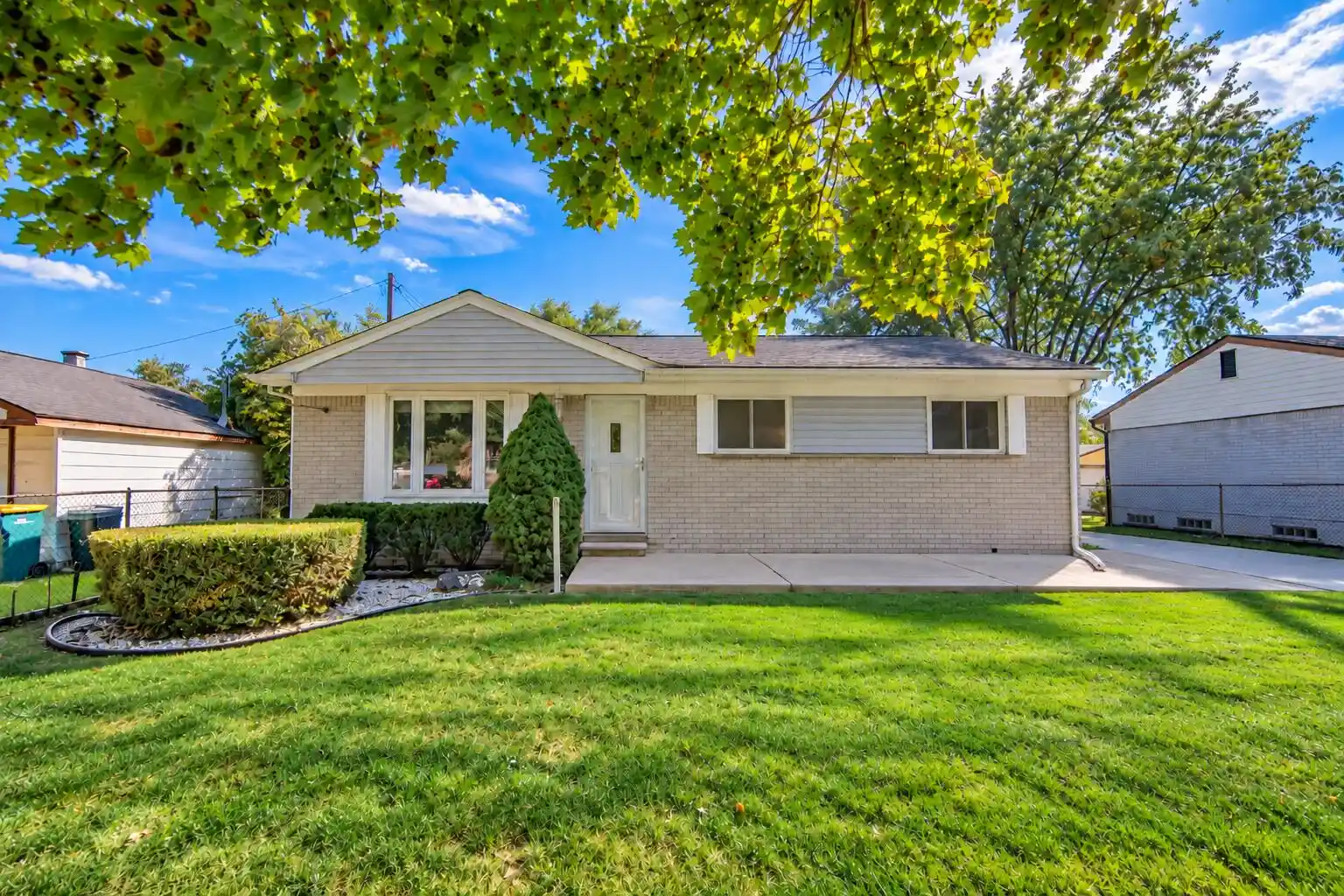 Photo 1 of Single family home for sale at 34835 Julie Dr, Romulus, MI 48174 | MLS# 81026054376 | Listing updated on 2026-10-18