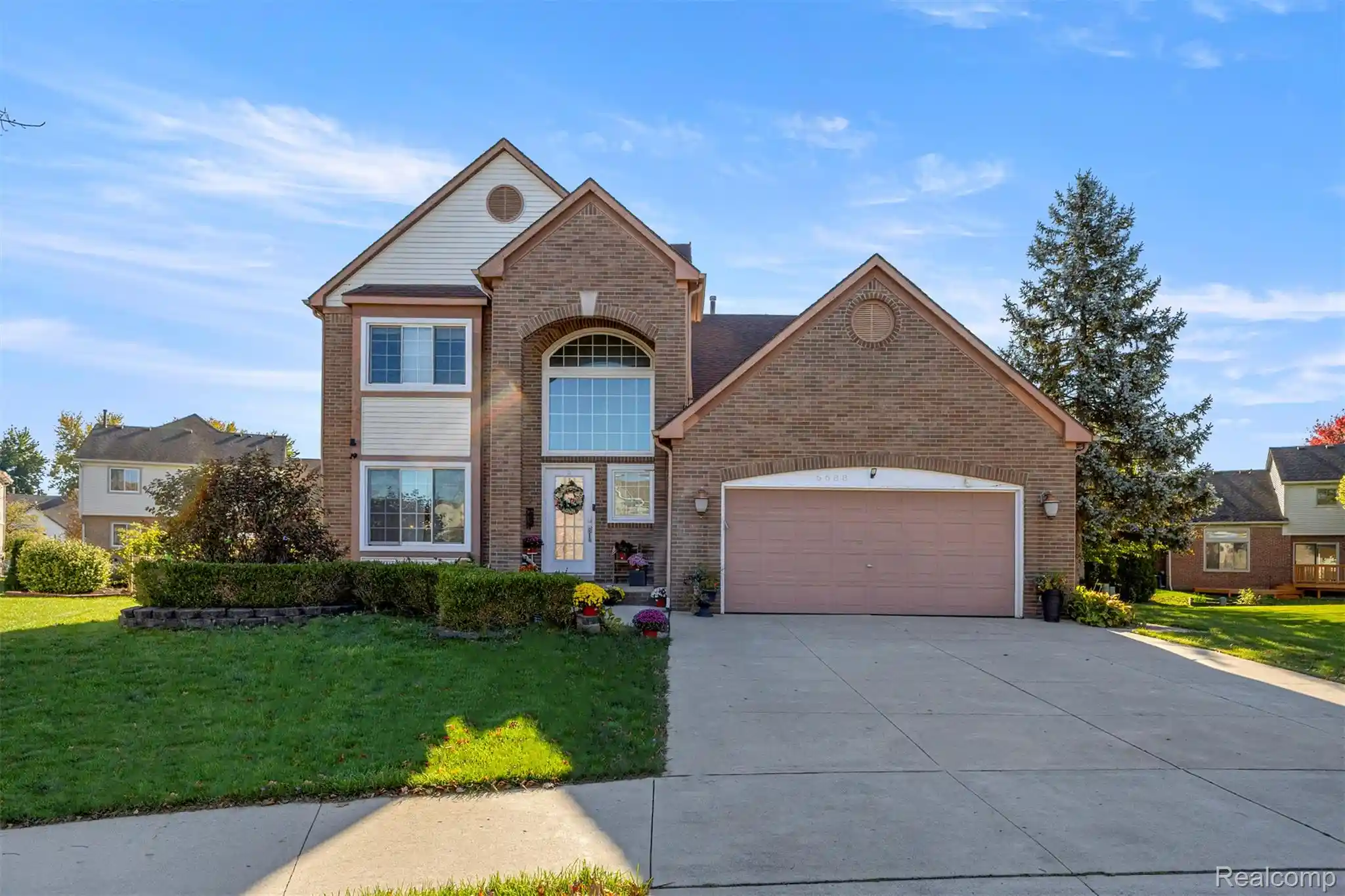Photo 1 of Single family home for sale at 6688 Fox Path, Canton, MI 48187 | MLS# 20261082800 | Listing updated on 2026-10-25