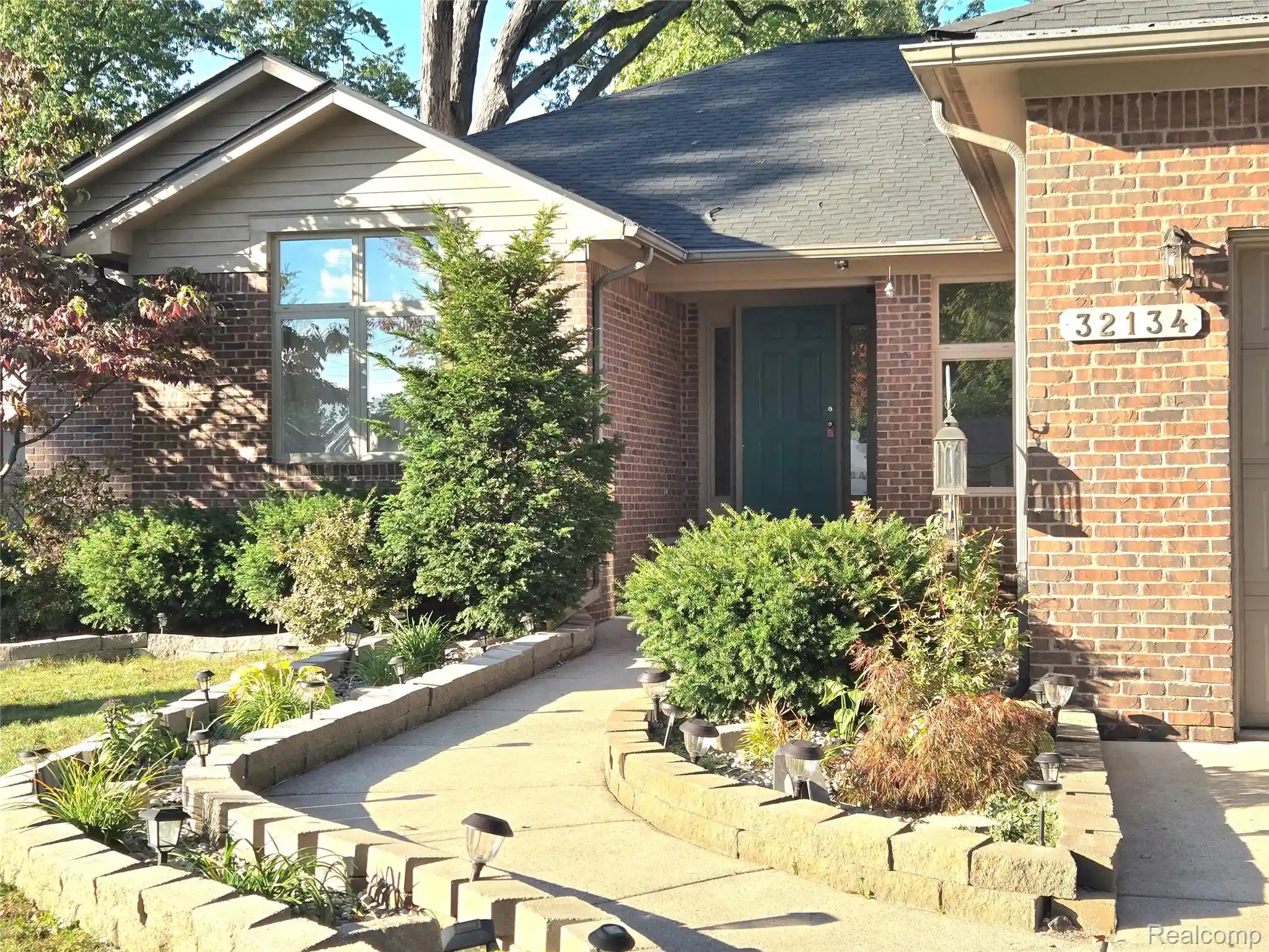 Photo 1 of Single family home for sale at 32134 Leona St, Garden City, MI 48135 | MLS# 20261082814 | Listing updated on 2026-10-13