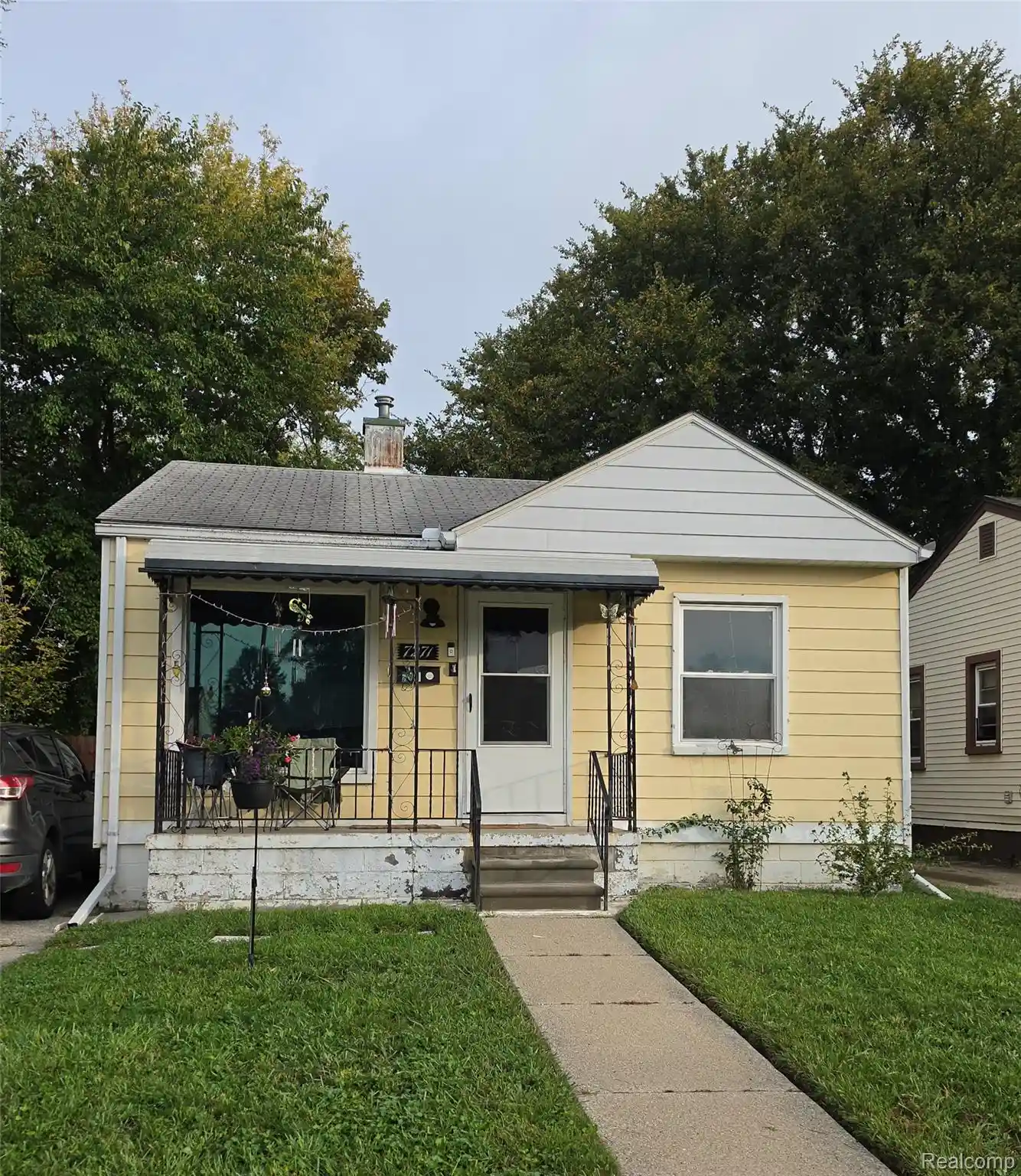 Photo 1 of Single family home for sale at 7271 Theut Ave, Warren, MI 48091 | MLS# 20261082845 | Listing updated on 2026-10-20