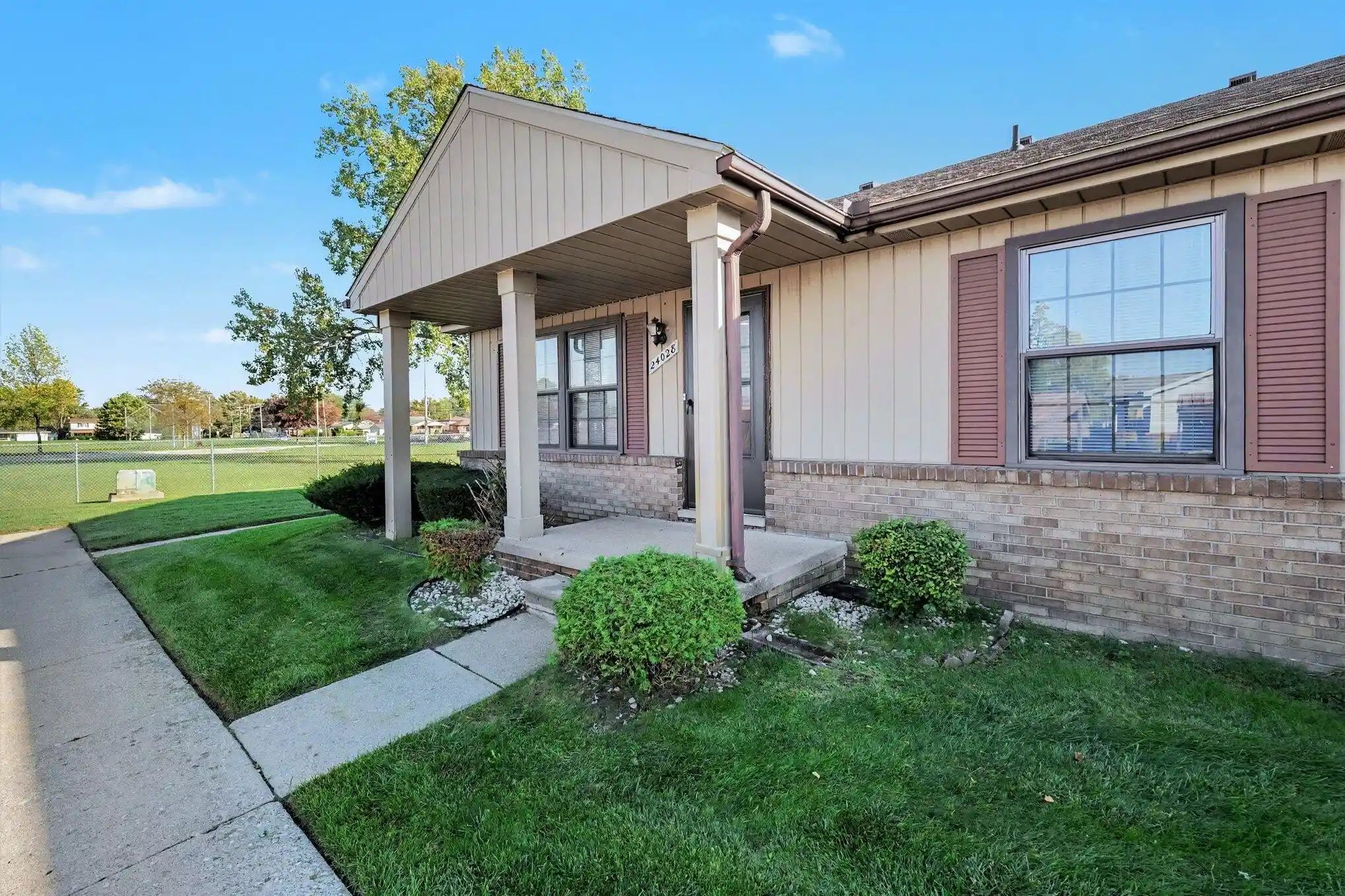 Condo for sale at 24028 Greenhill Rd #59, Warren, MI 48091 | MLS# 81026054410