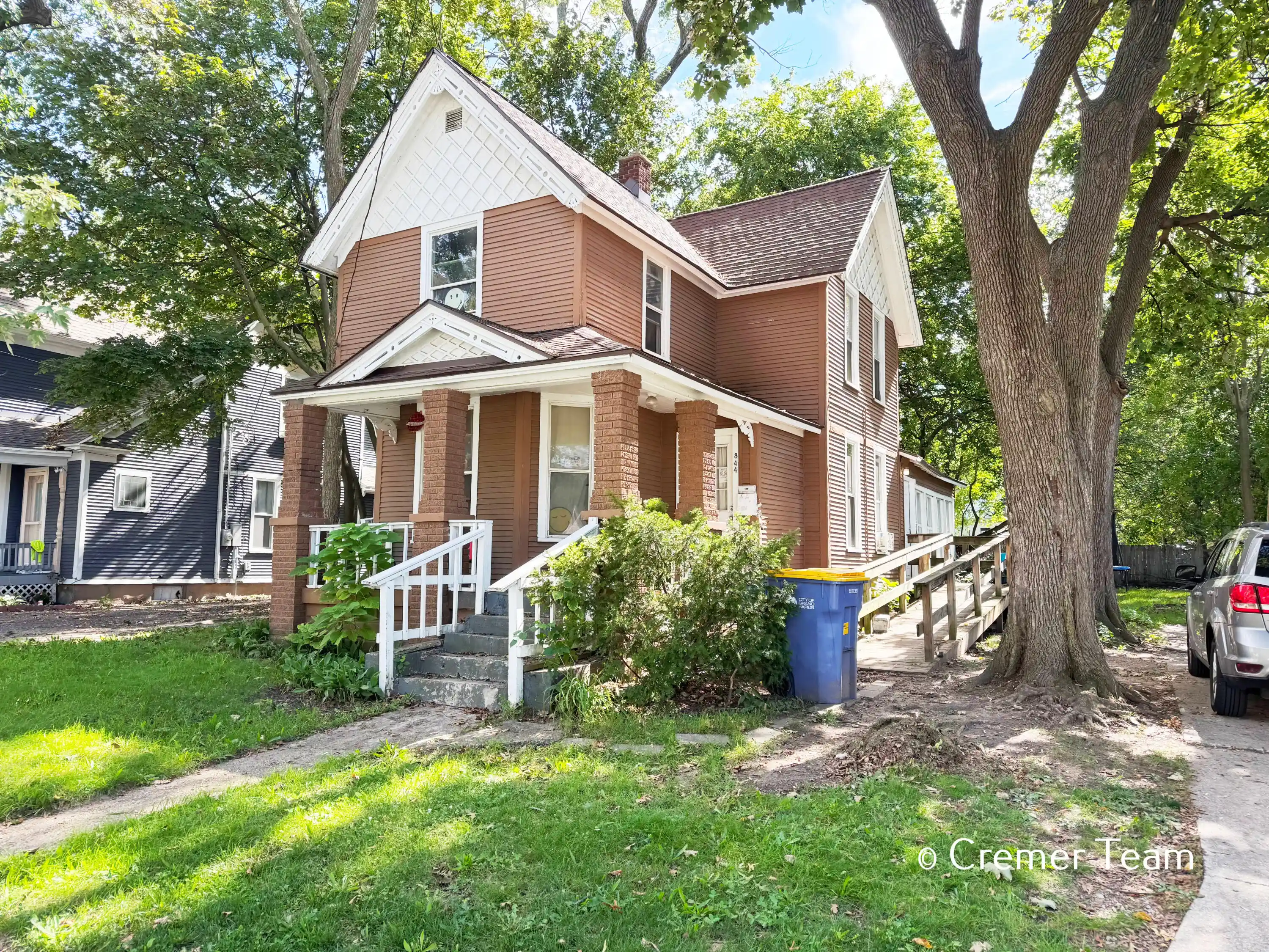 Photo 1 of Single family home for sale at 844 Mlk Jr St Se, Grand Rapids, MI 49507 | MLS# 65026054419 | Listing updated on 2026-10-14