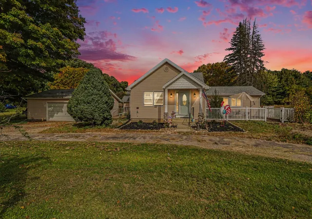 Single family home for sale at 14478 Homer Rd, Concord, MI 49237 | MLS# 66026054441