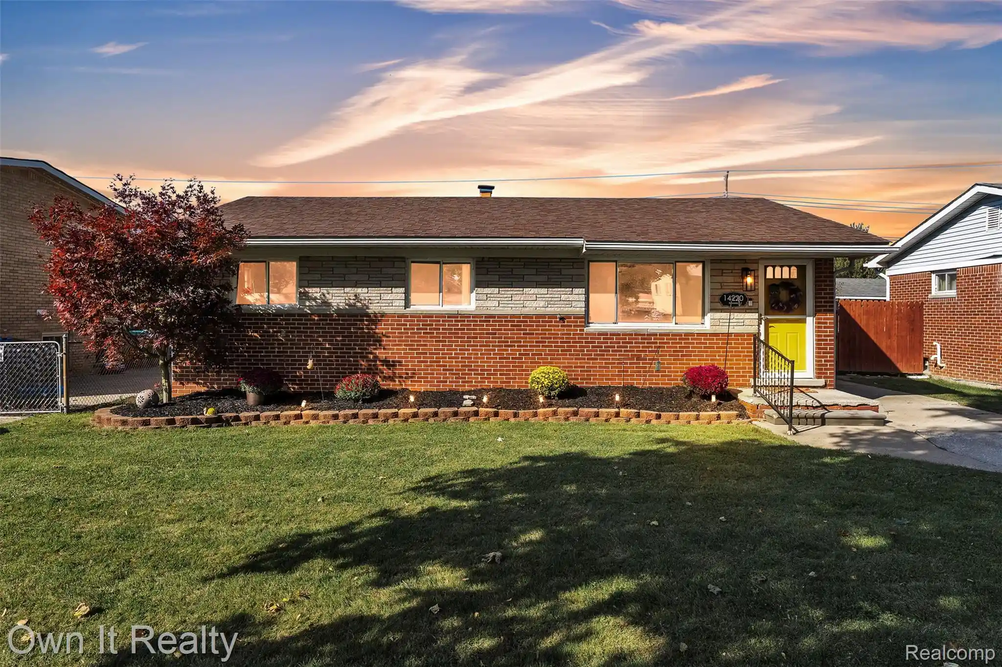 Photo 1 of Single family home for sale at 14220 Navarre St, Gibraltar, MI 48173 | MLS# 20261082916 | Listing updated on 2026-10-22
