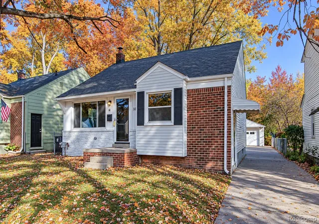 Photo 1 of Single family home for sale at 3312 Ravena Ave, Royal Oak, MI 48073 | MLS# 20261082923 | Listing updated on 2026-10-29