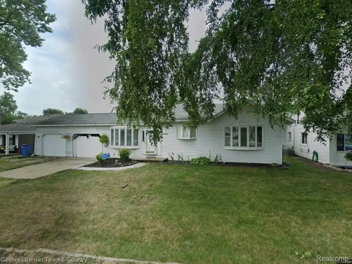 Photo 1 of Sale Pending at 30726 Adams Dr, Gibraltar, MI 48173 | MLS# 20261082926 | Listing updated on 2026-10-15