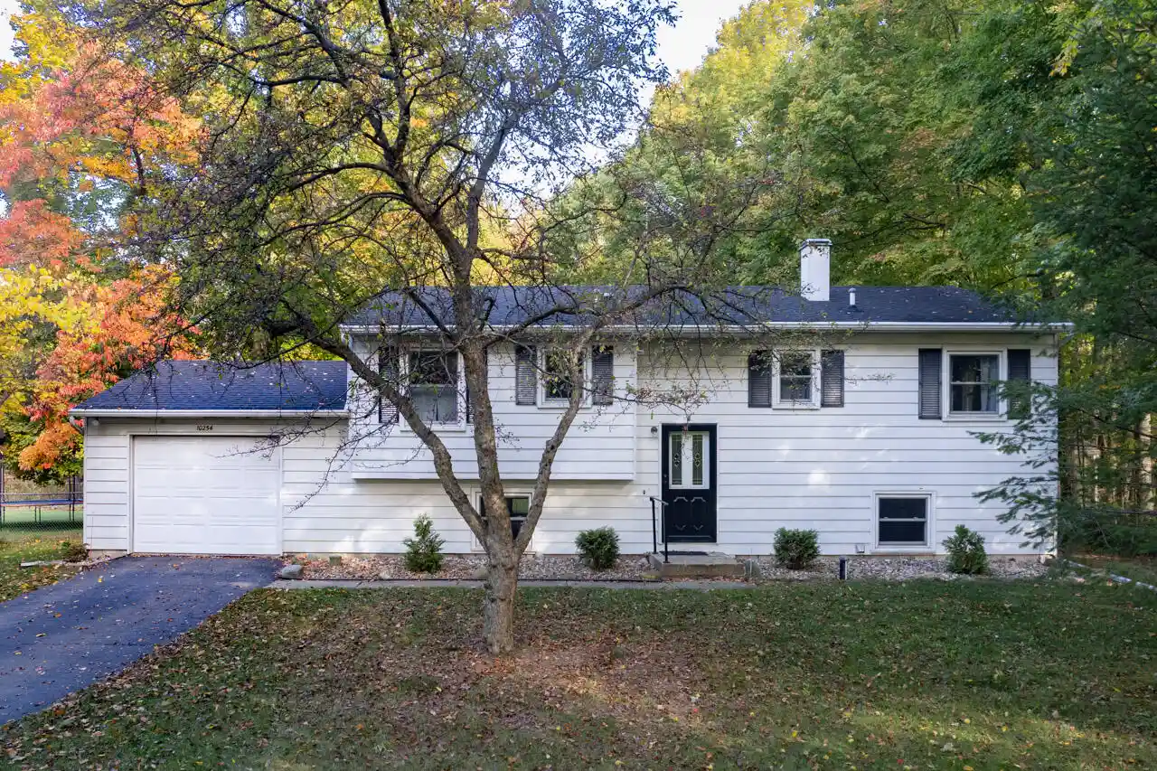 Photo 1 of Sale Pending at 10254 Stadium Dr, Kalamazoo, MI 49009 | MLS# 66026054478 | Listing updated on 2026-10-14