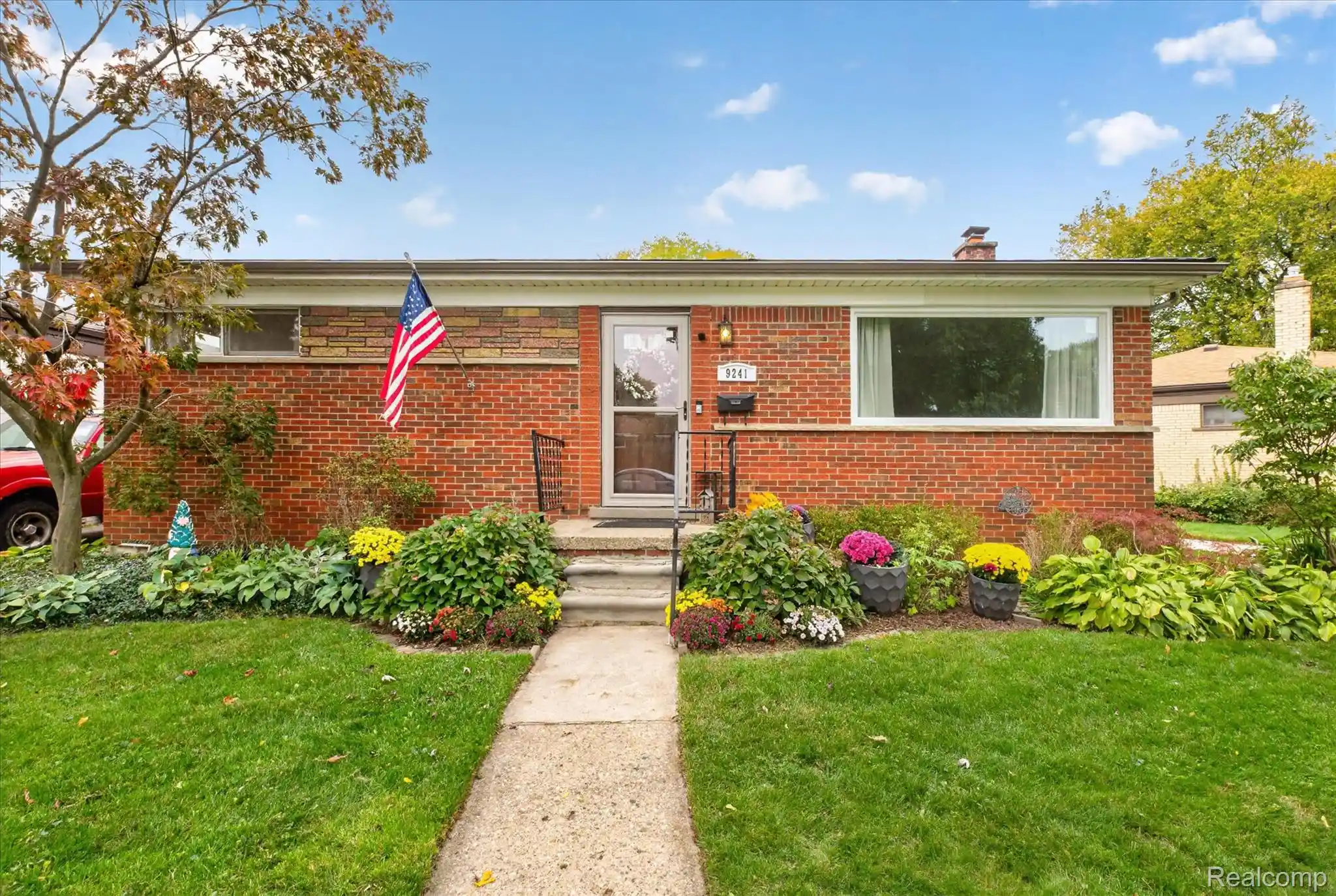 Photo 1 of Single family home for sale at 9241 Berwyn, Redford, MI 48239 | MLS# 20261082999 | Listing updated on 2026-10-29