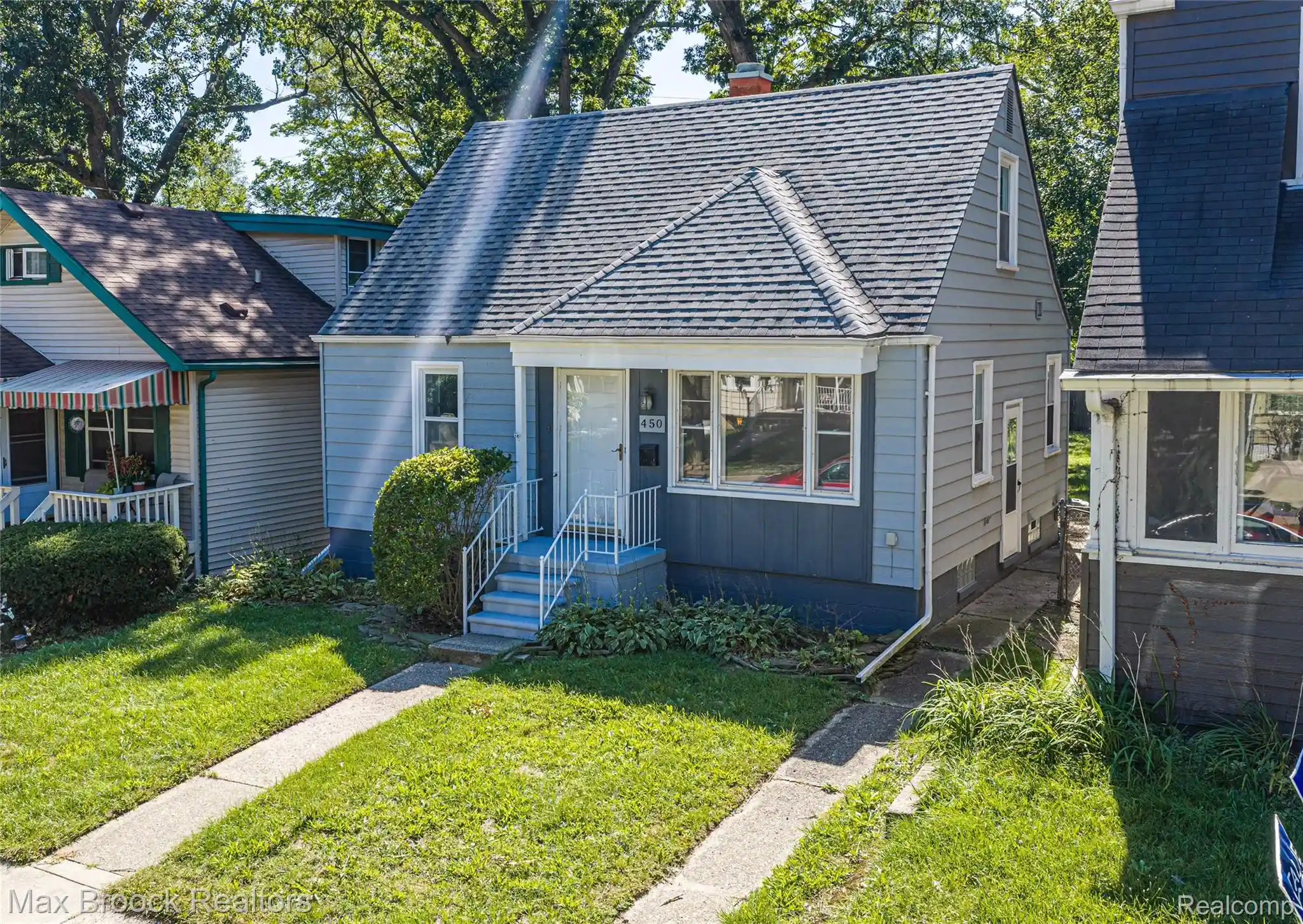 Photo 1 of Single family home for sale at 450 E Maplehurst St, Ferndale, MI 48220 | MLS# 20261083023 | Listing updated on 2026-10-14