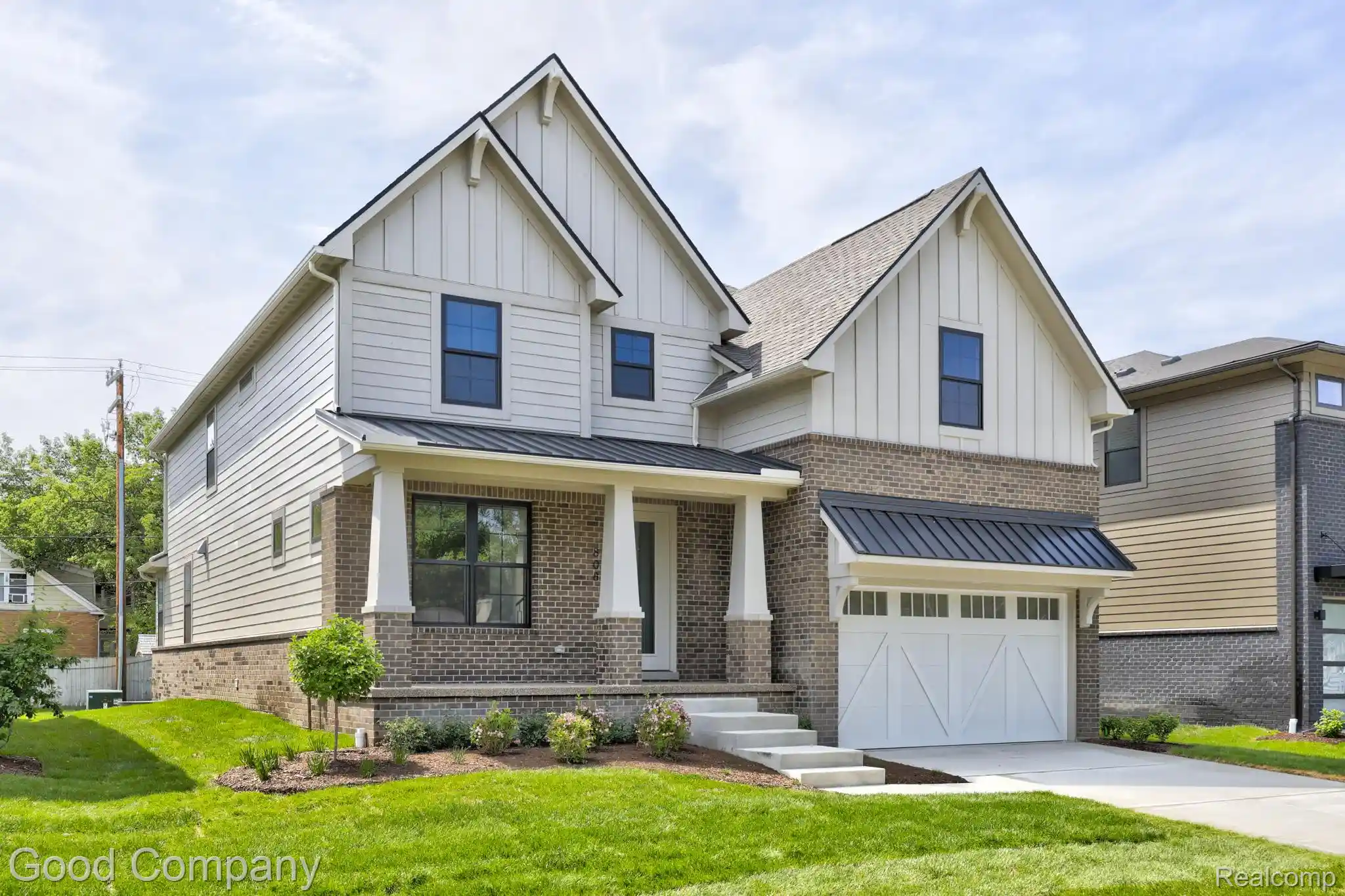 Photo 1 of Single family home for sale at 808 Irving Ave, Royal Oak, MI 48067 | MLS# 20261083033 | Listing updated on 2026-10-31