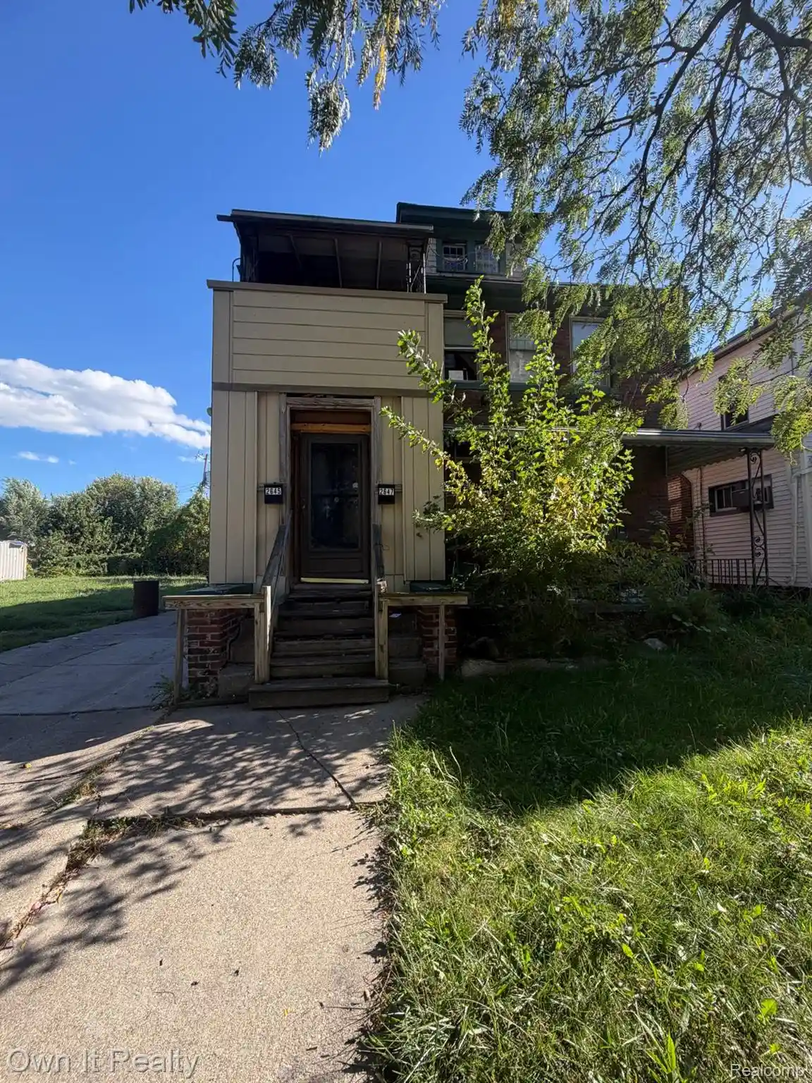 Photo 1 of Multi family home for sale at 2645 W Grand St, Detroit, MI 48238 | MLS# 20261083068 | Listing updated on 2026-10-14