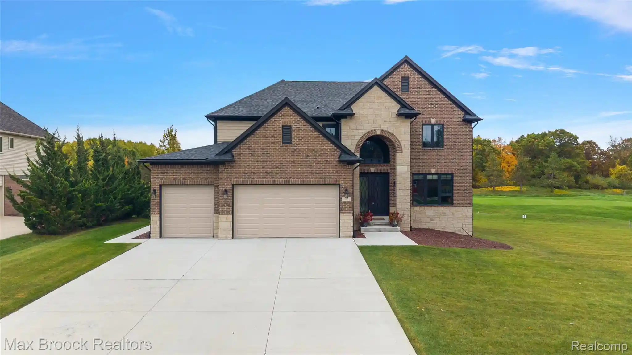 Photo 1 of Single family home for sale at 1721 Royal Birkdale Dr, Oxford, MI 48371 | MLS# 20261083083 | Listing updated on 2026-10-20
