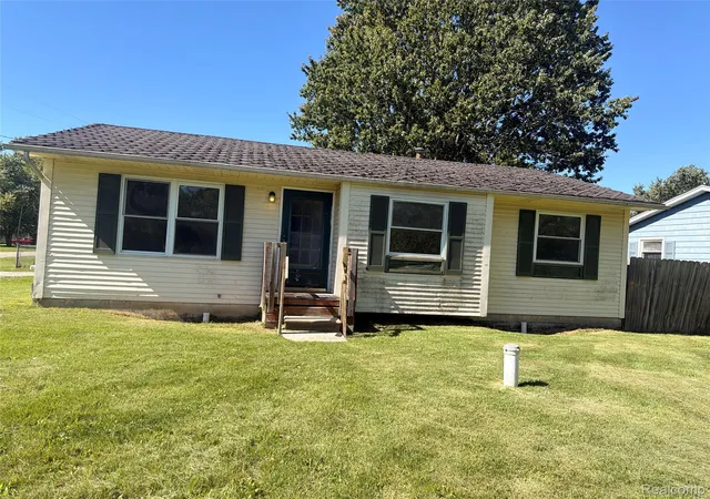 Single family home for sale at 2088 Sandalwood Dr, Burton, MI 48519 | MLS# 20261083095