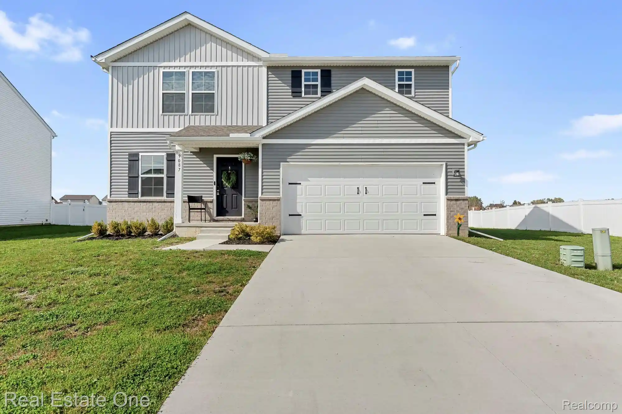 Photo 1 of Sale Pending at 9087 Sandstone Dr, Newport, MI 48166 | MLS# 20261083096 | Listing updated on 2026-10-14