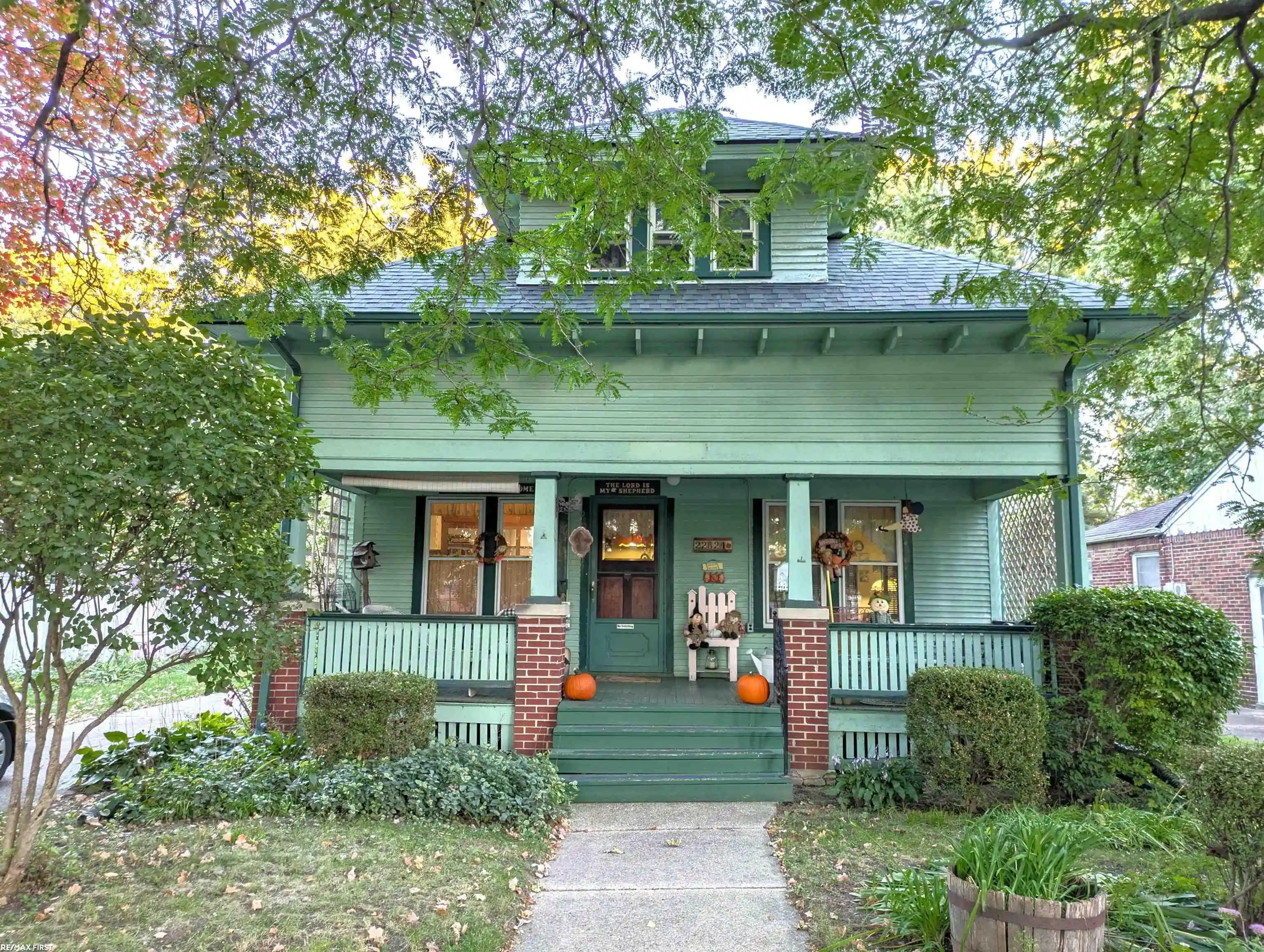 Photo 1 of Single family home for sale at 22824 Liscomb Ave, Eastpointe, MI 48021 | MLS# 58050224749 | Listing updated on 2026-10-19