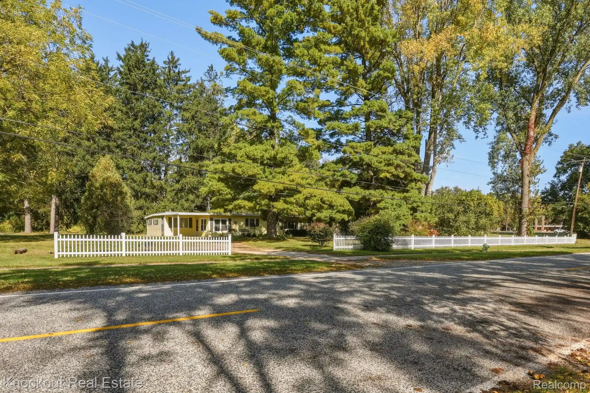 Photo 1 of Single family home for sale at 5195 S Washington Rd, Saginaw, MI 48601 | MLS# 20261083128 | Listing updated on 2026-10-27