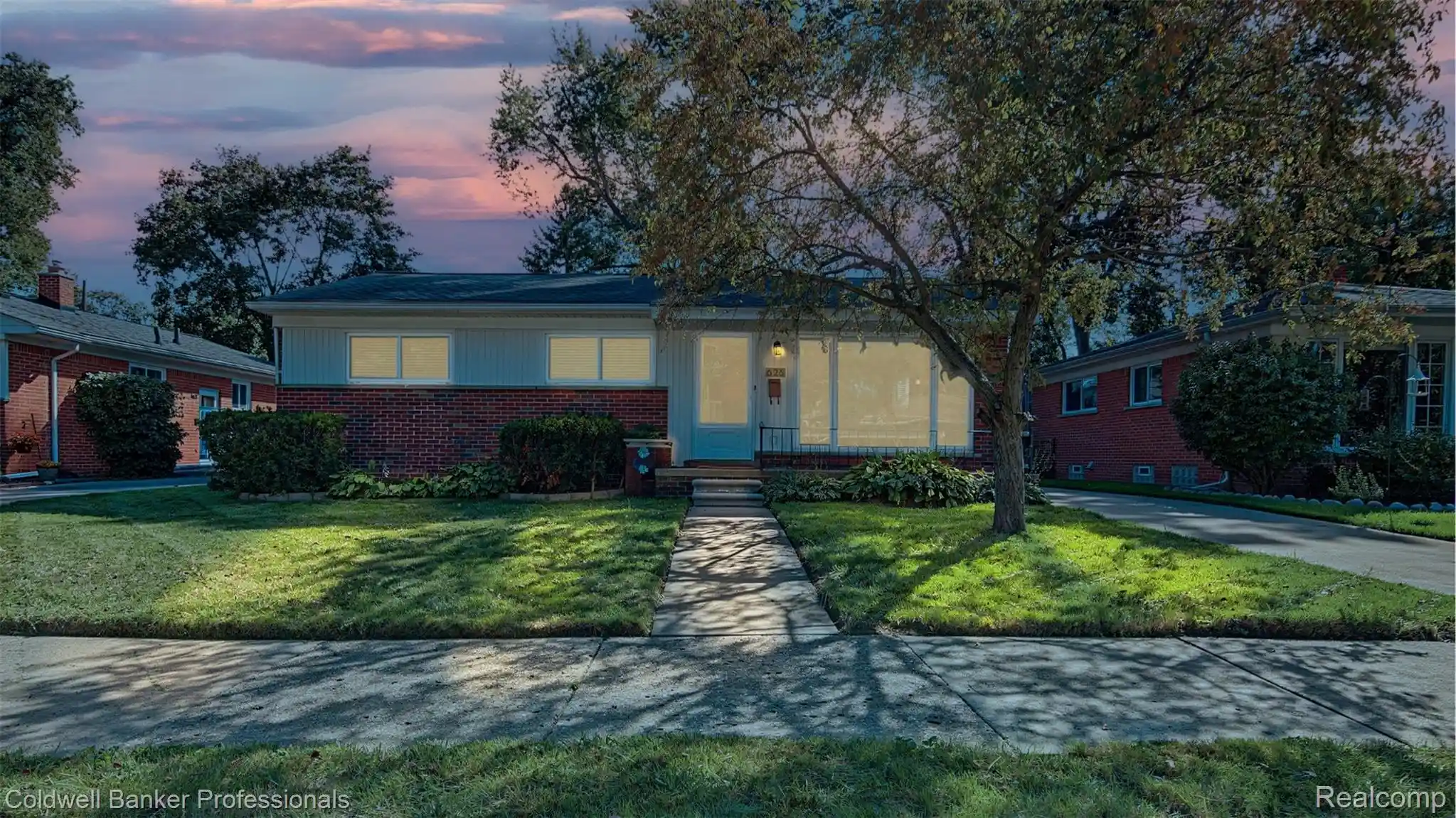 Photo 1 of Single family home for sale at 626 Fairway Dr, Royal Oak, MI 48073 | MLS# 20261083134 | Listing updated on 2026-10-14