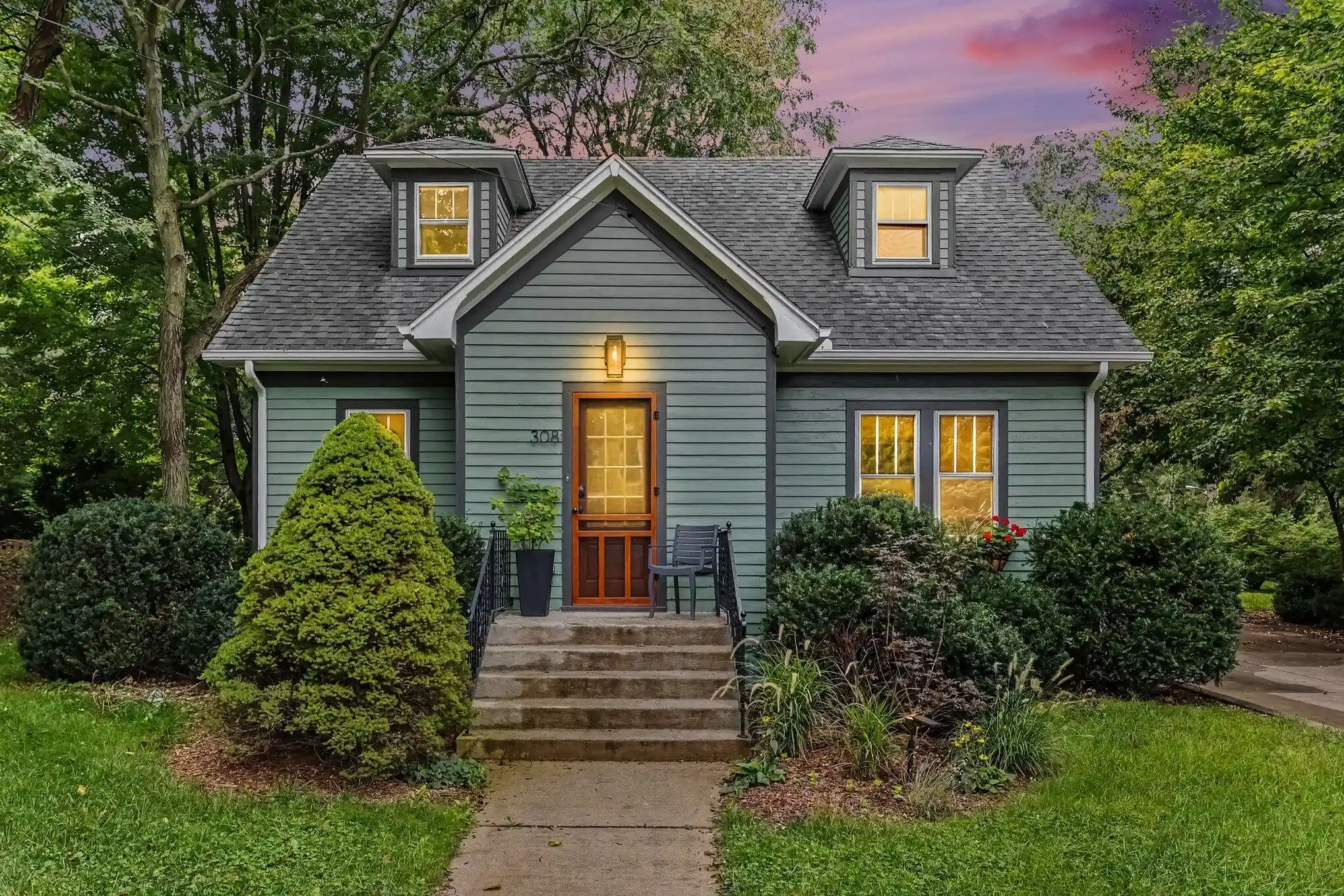 Photo 1 of Single family home for sale at 308 S Barker St, New Buffalo, MI 49117 | MLS# 69026054553 | Listing updated on 2026-10-15