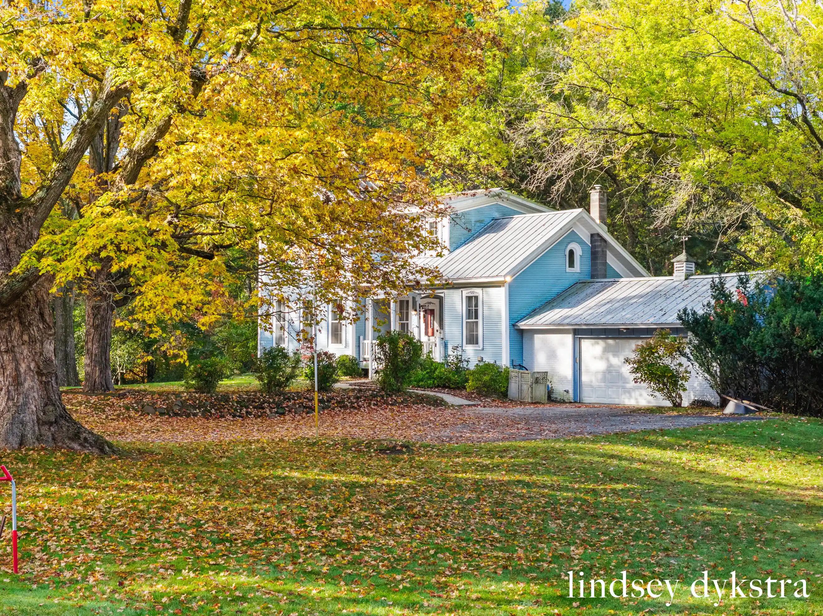 Photo 1 of Sale Pending at 7801 Courtland Dr Ne, Rockford, MI 49341 | MLS# 65026054555 | Listing updated on 2026-10-21