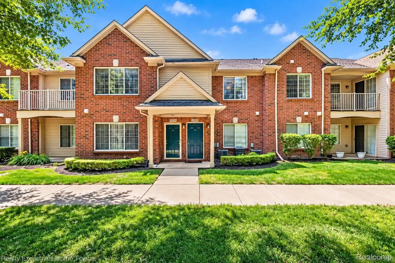 Condo for sale at 12121 Hidden View Ct, Utica, MI 48315 | MLS# 20261083169