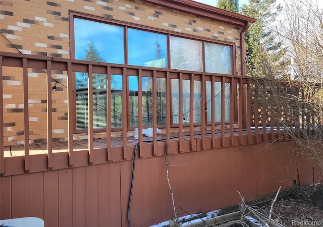 Photo 3 of Single family home for sale at 5549 Perrytown Dr, West Bloomfield, MI 48322 | MLS# 20261083186 | Listing updated on 2026-10-30