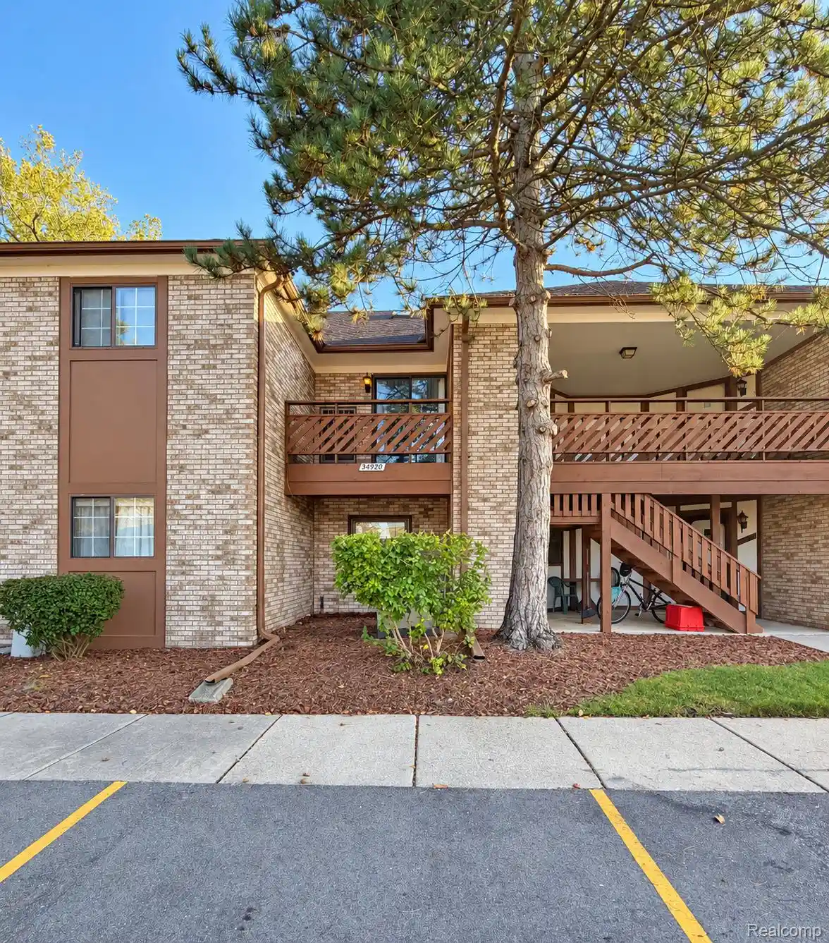 Photo 1 of Condo for sale at 34920 Hamilton Dr, Fraser, MI 48026 | MLS# 20261083207 | Listing updated on 2026-10-17