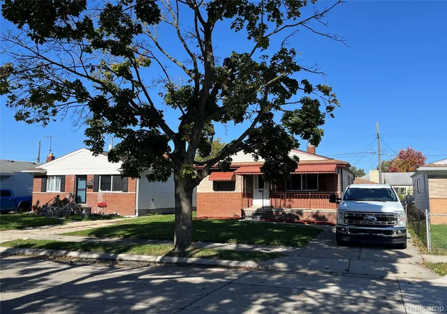 Photo 1 of Single family home for sale at 8731 Lozier Ave, Warren, MI 48089 | MLS# 20261083218 | Listing updated on 2026-10-26