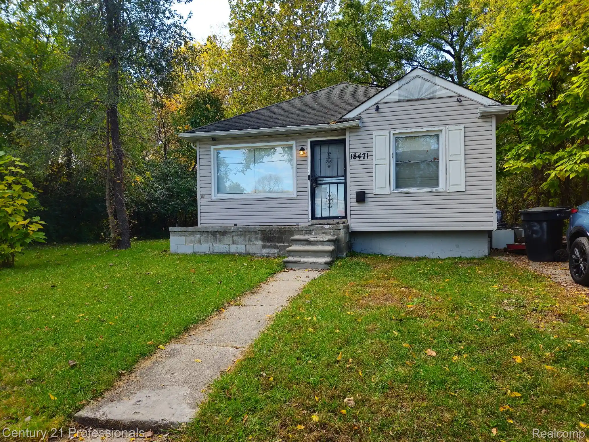 Single family home for sale at 18471 Trinity St, Detroit, MI 48219 | MLS# 20261083221