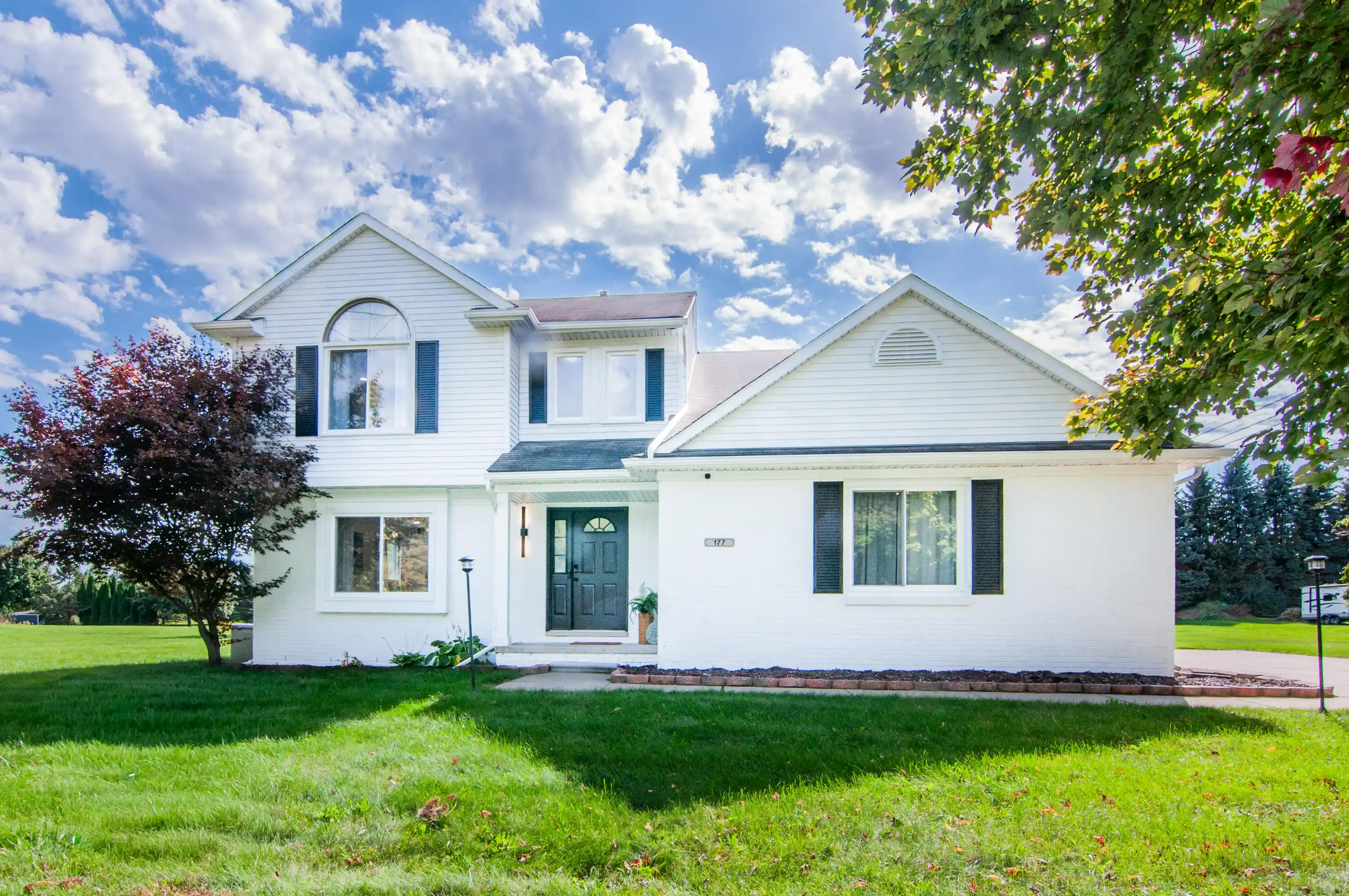 Photo 1 of Single family home for sale at 177 W Willis Rd, Saline, MI 48176 | MLS# 81026054594 | Listing updated on 2026-10-29
