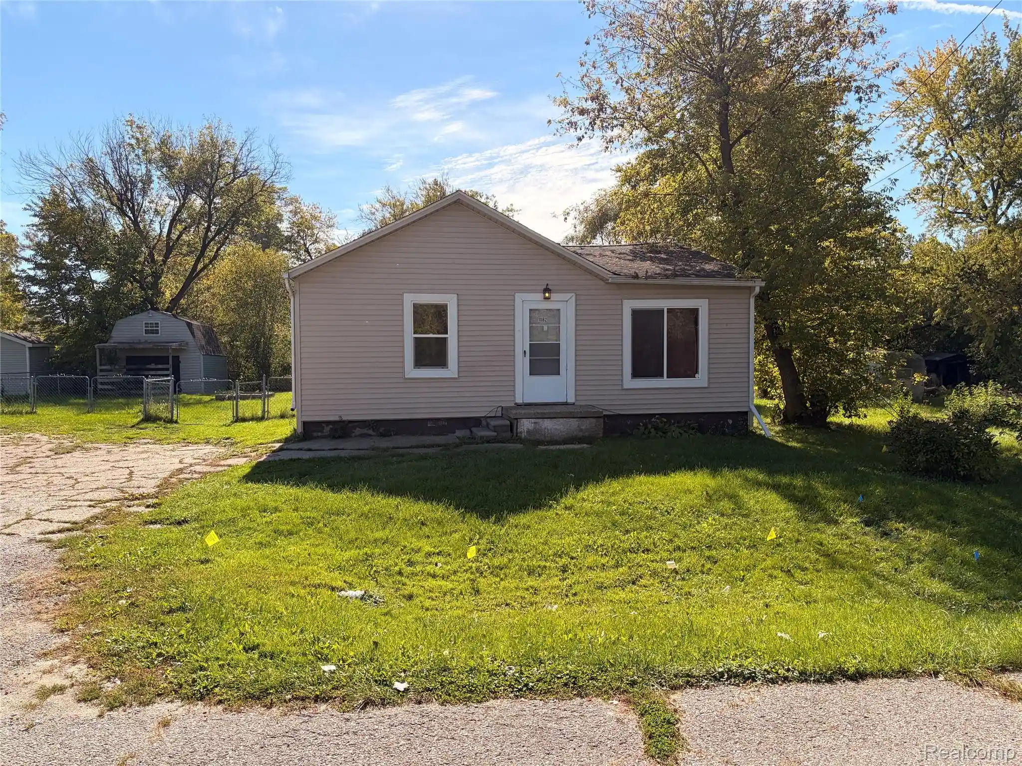 Photo 1 of Single family home for sale at 1082 Temple Ave, Mount Morris, MI 48458 | MLS# 20261083256 | Listing updated on 2026-10-14