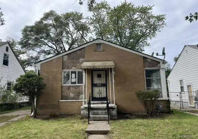 Photo 1 of Sale Pending at 18841 Buffalo St, Detroit, MI 48234 | MLS# 20261083261 | Listing updated on 2026-10-29