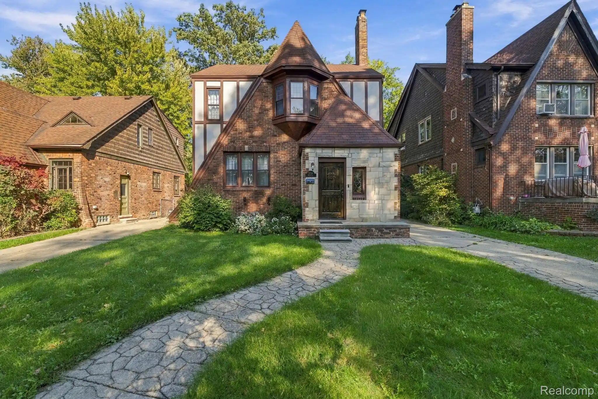 Photo 1 of Single family home for sale at 5750 Yorkshire Rd, Detroit, MI 48224 | MLS# 20261083274 | Listing updated on 2026-10-24