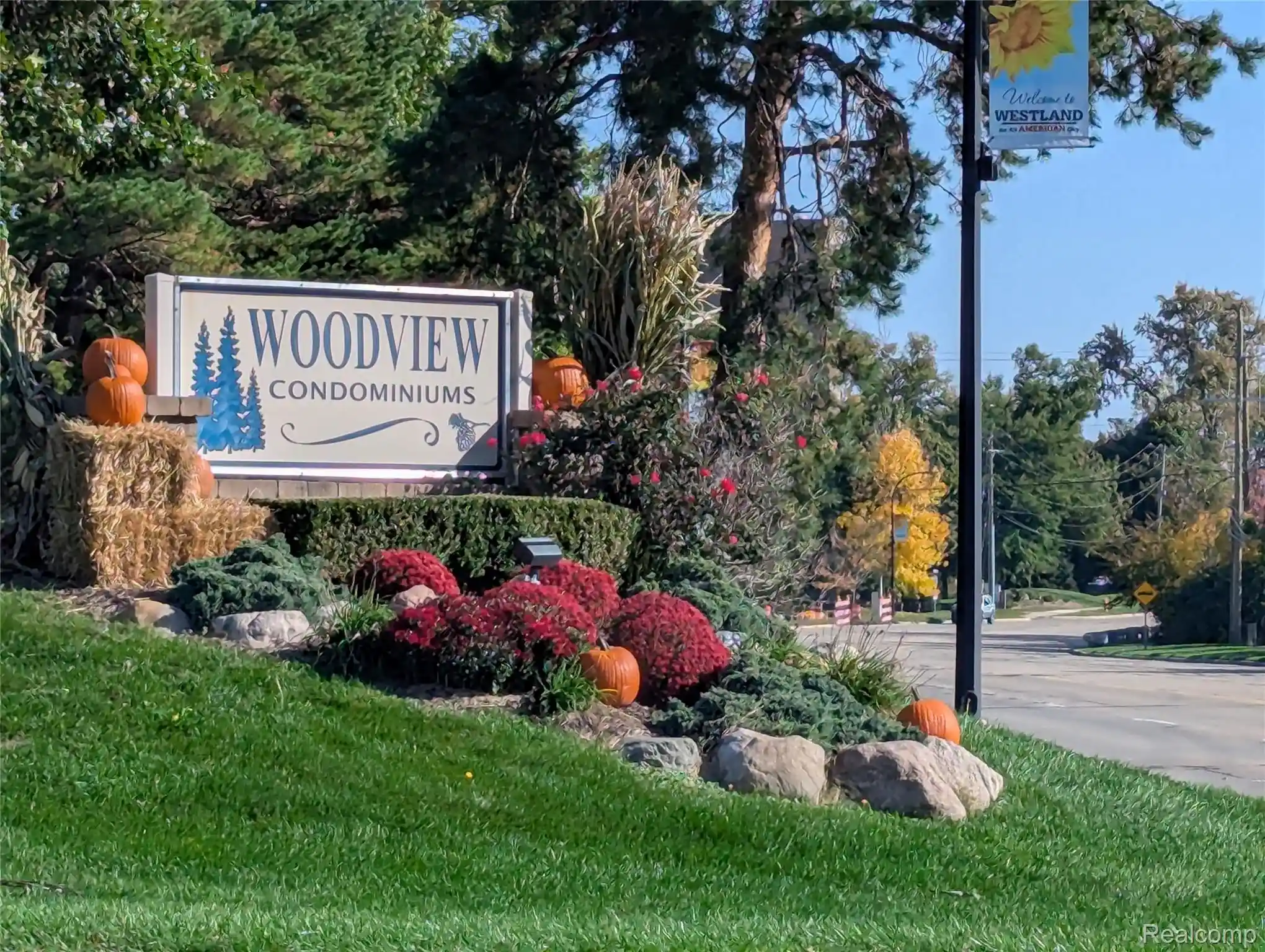 Photo 1 of Condo for sale at 7572 Woodview St #2, Westland, MI 48185 | MLS# 20261083292 | Listing updated on 2026-10-24