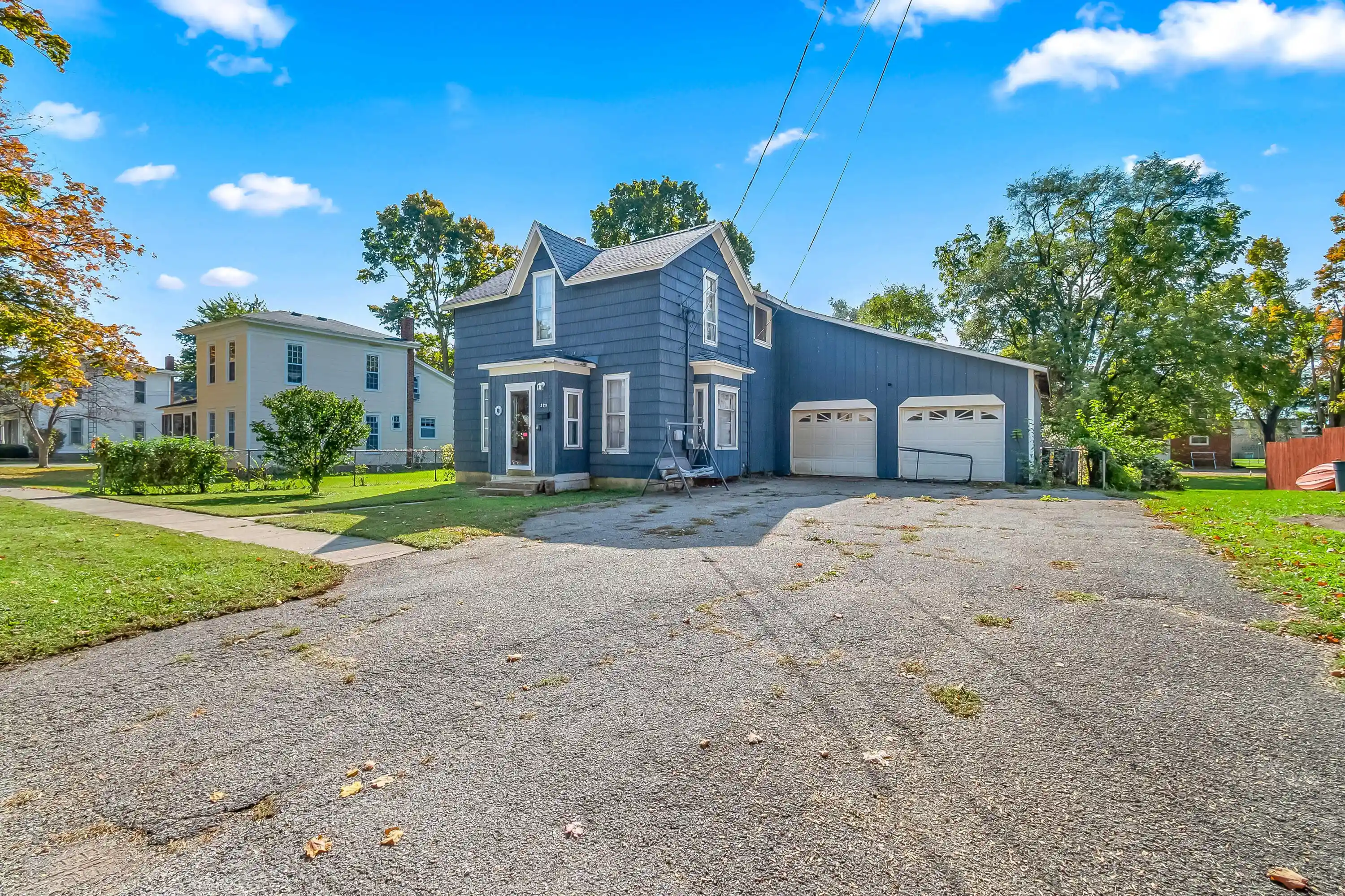 Photo 1 of Single family home for sale at 229 W Hamilton St, Homer, MI 49245 | MLS# 53026054632 | Listing updated on 2026-10-14