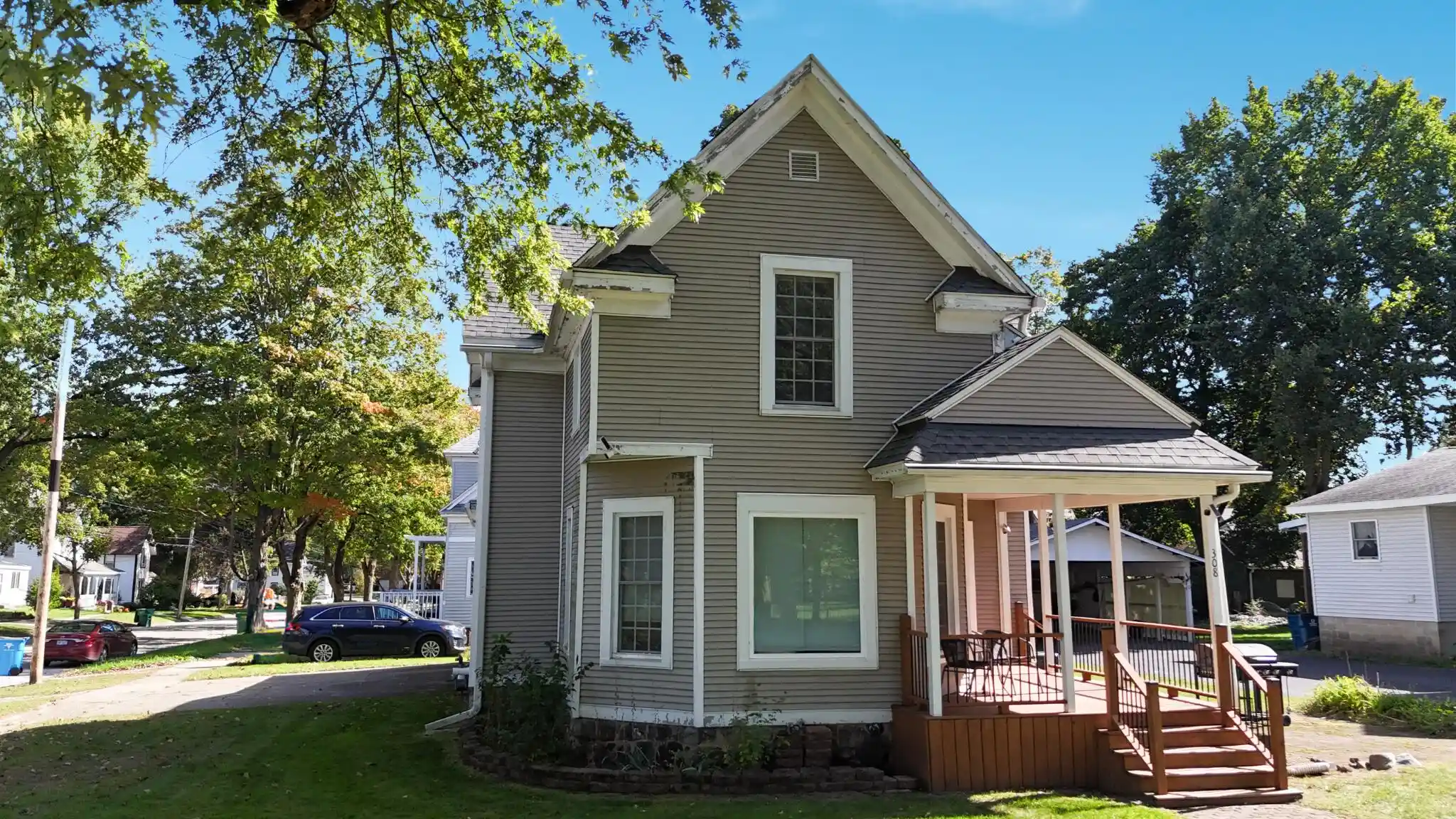 Single family home for sale at 308 Center St, Dowagiac, MI 49047 | MLS# 69026054641