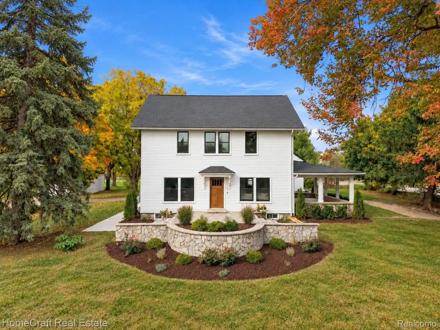 Photo 1 of Single family home for sale at 58620 10 Mile Rd, South Lyon, MI 48178 | MLS# 20261083365 | Listing updated on 2026-10-26