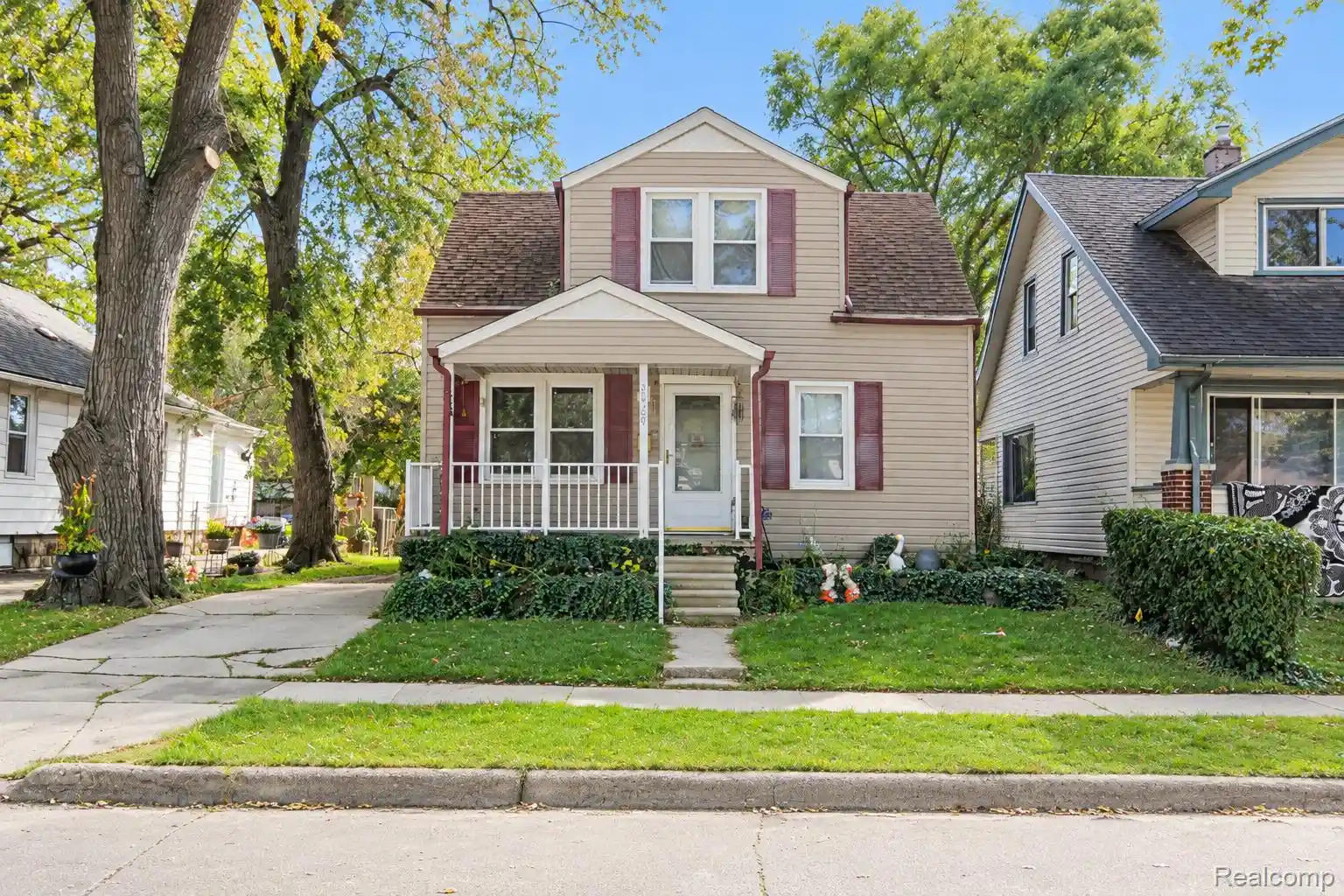 Photo 1 of Sale Pending at 8428 Chalmers Ave, Warren, MI 48089 | MLS# 20261083366 | Listing updated on 2026-10-22