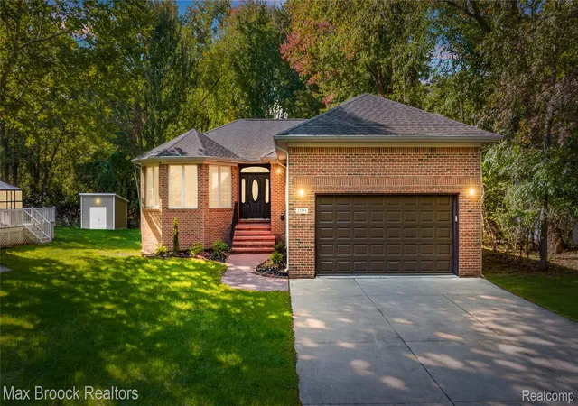 Photo 1 of Sale Pending at 23351 Churches St, Southfield, MI 48033 | MLS# 20261083374 | Listing updated on 2026-10-29